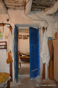 385801_449827278432327_1559616477_n