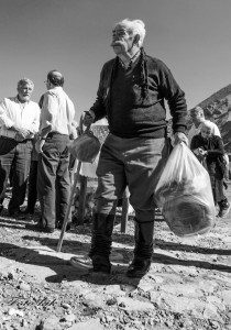 11270251_611716452334462_2612836034798246547_o-210x300